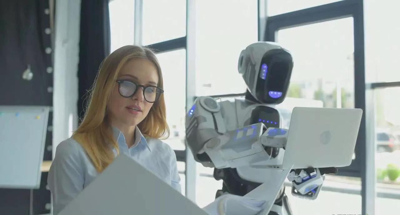 (9287期)如何使用AI人工智能制作生成人物视频课程-11节课-中英字幕